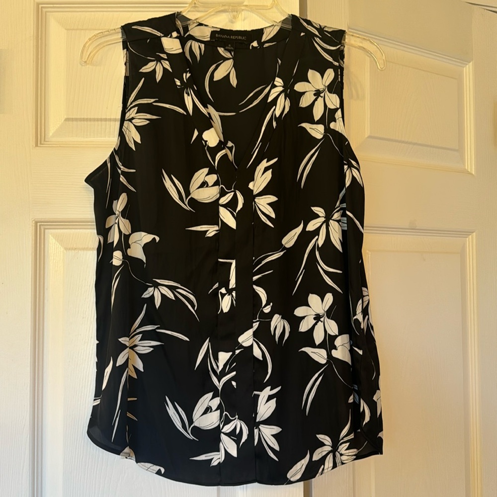 Banana Republic Tank